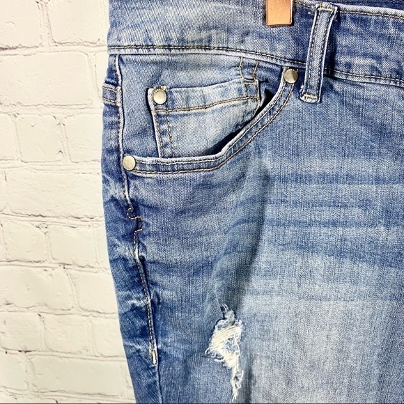 Torrid Distressed Skinny Stretch Jeans 18R - Picture 3 of 11